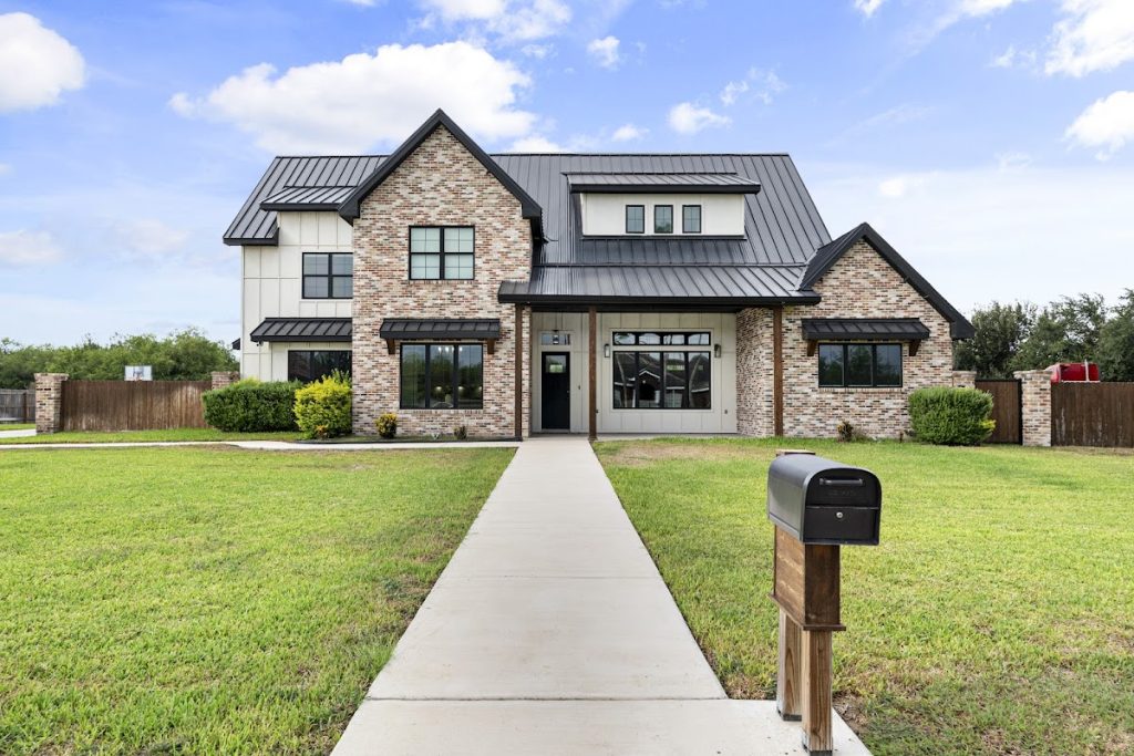 South Texas Builders – Custom Home Builders